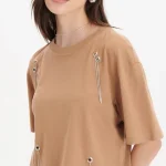 A melhor blusa meio formal para arrasar com qualquer look - isso por apenas R$ 200,00